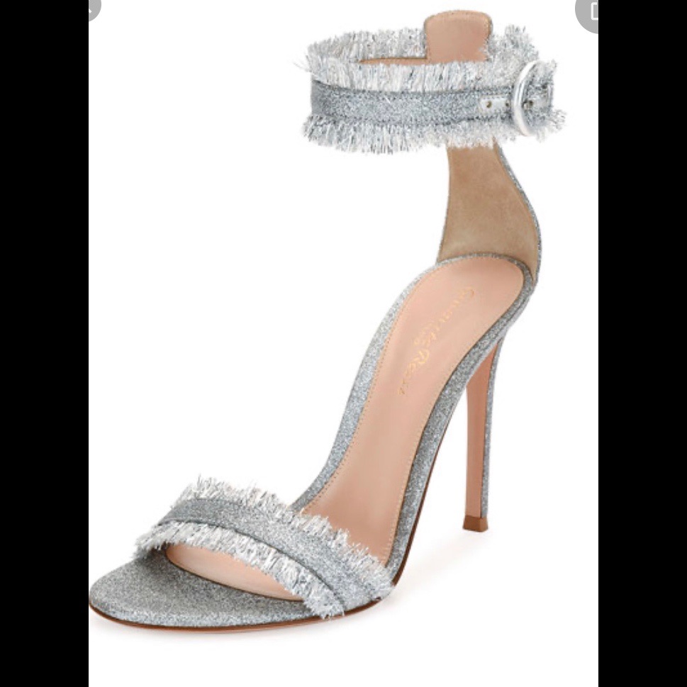 Brand New Gianvito Rossi Heels